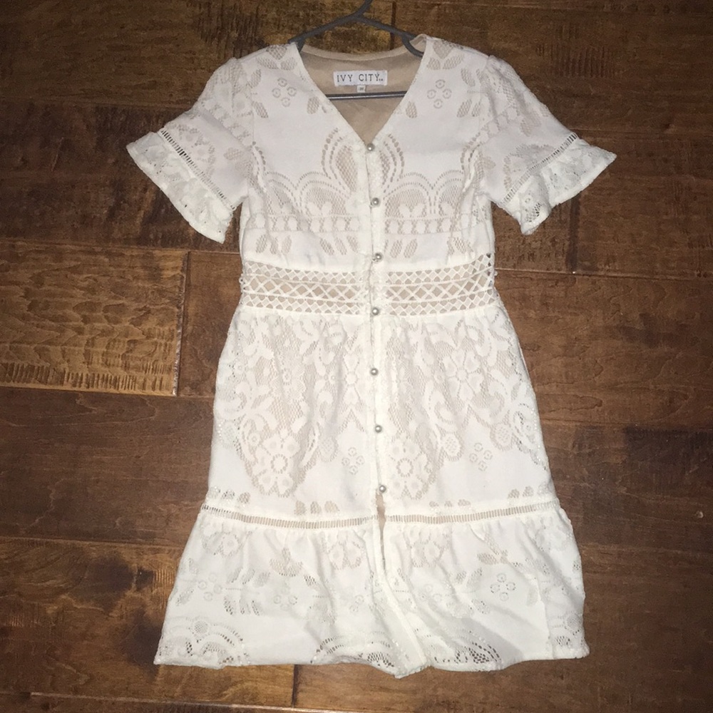 Ivy City Co Mini White Monroe Lace Dress 3T